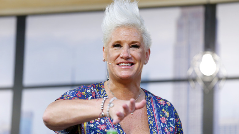 Anne Burrell spiked hair