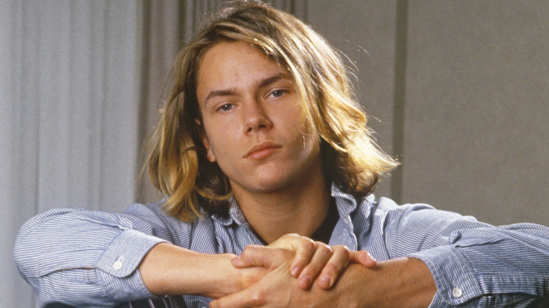 River Phoenix posing