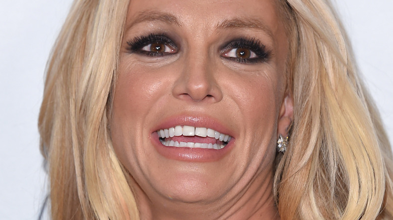 Britney Spears teeth gap