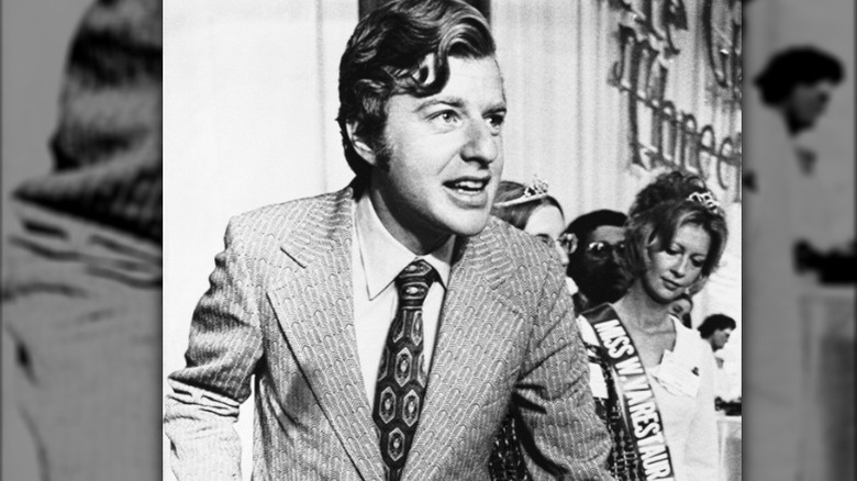 Jerry Springer vintage photo suit and tie