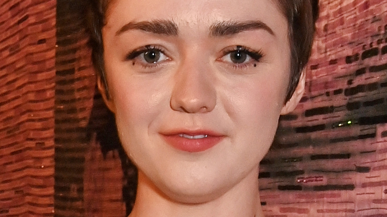 Game Of Thrones' Maisie Williams Confirms Split From Boyfriend Reuben