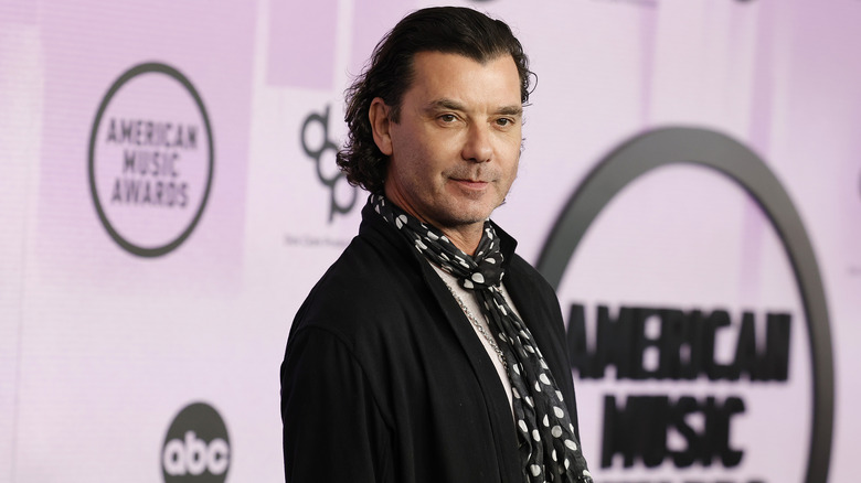 Gavin Rossdale scruff