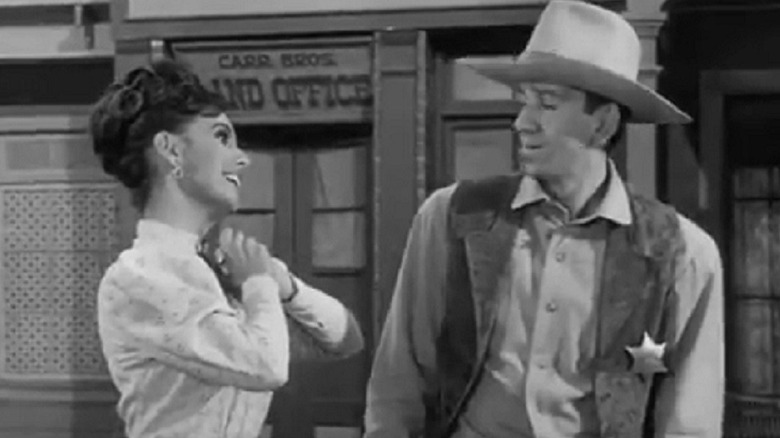 A scene from The Sound of Quacking episode of Gilligan's Island
