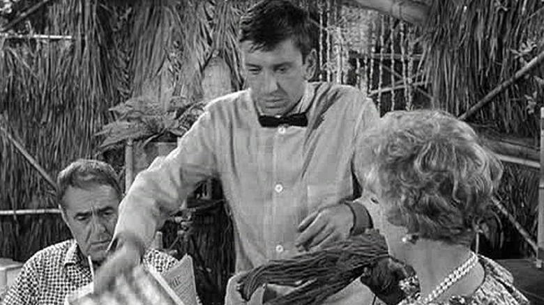 A scene from the "They're Off and Running" episode of Gilligan's Island