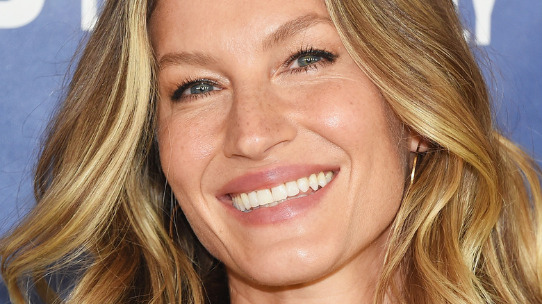 Gisele Bündchen smiling