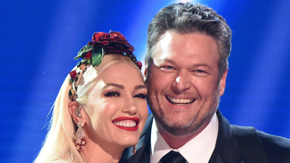 Gwen Stefani and Blake Shelton on stage