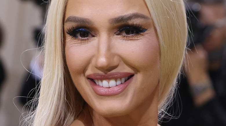 Gwen Stefani smiling