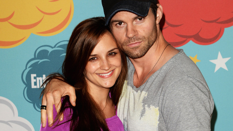 Rachael Leigh Cook and Daniel Gillies