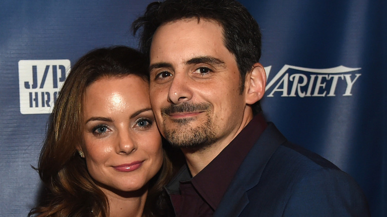 Kimberly Williams-Paisley and Brad Paisley posing for a photo
