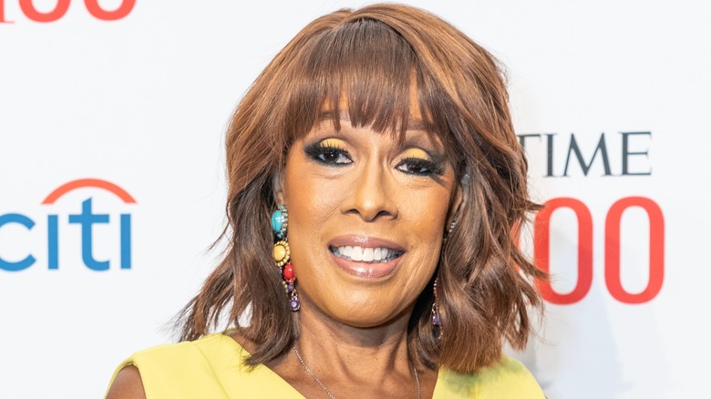 Gayle King posing