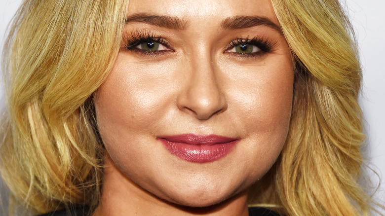 Hayden Panettiere lightly smiling