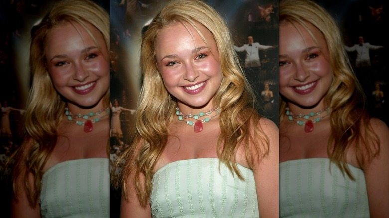 Hayden Panettiere wavy hair 2004 red carpet