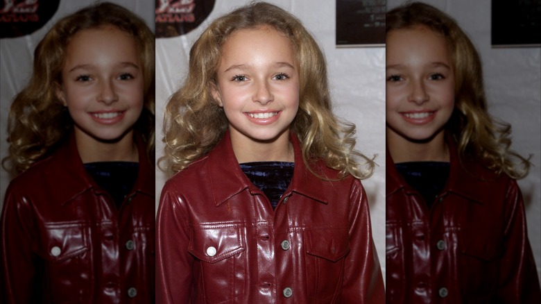 Hayden Panettiere on red carpet in 2000