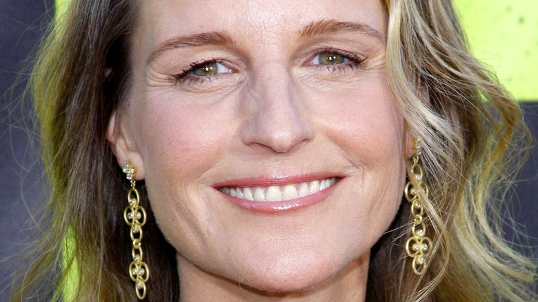 Helen Hunt smiling