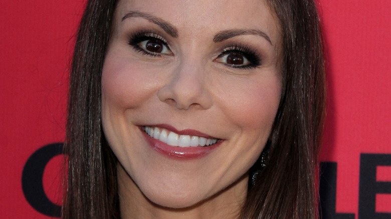 Heather Dubrow posing