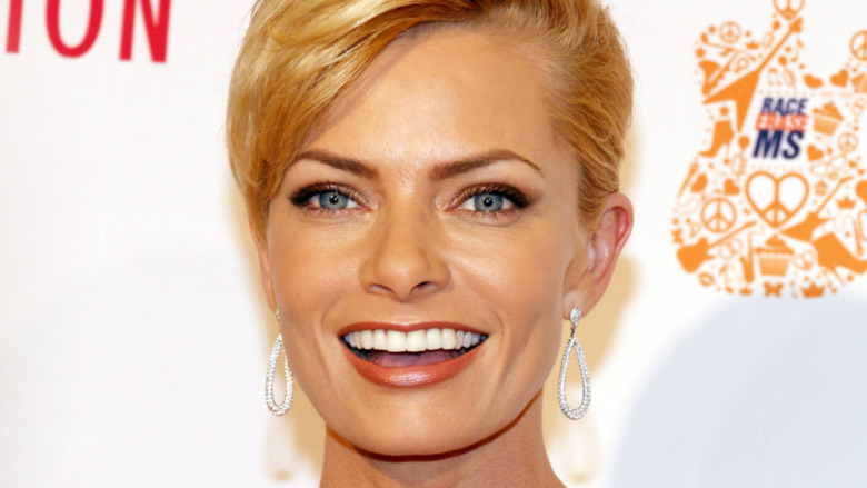 Jaime Pressly on a red carpet