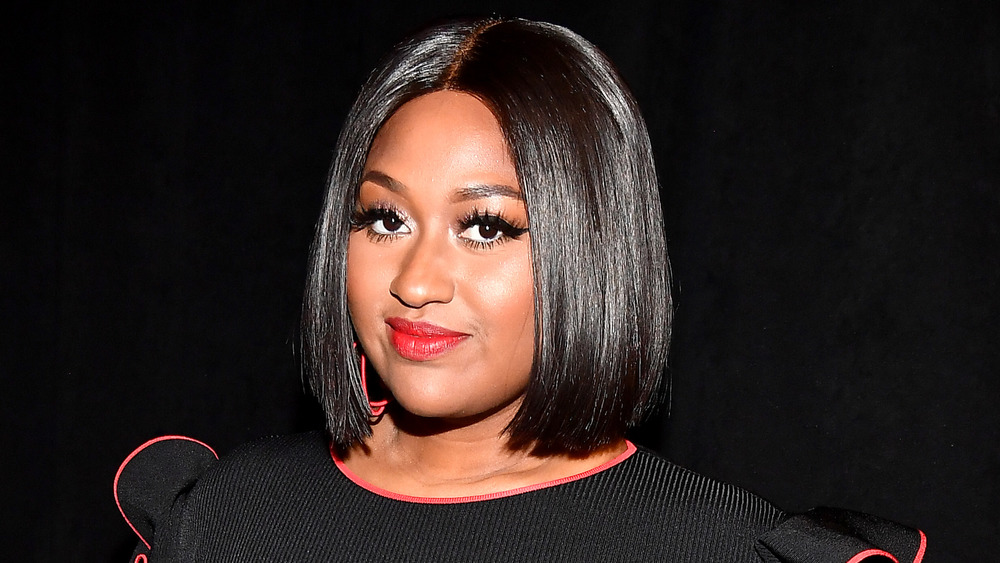 Jazmine Sullivan on the red carpet