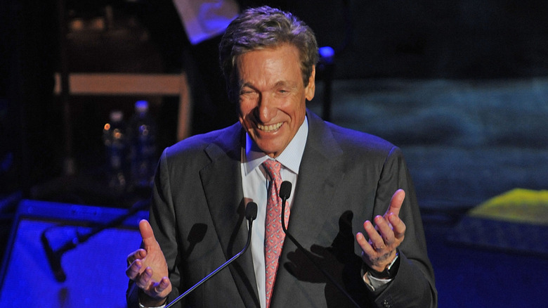 Maury Povich in a tie