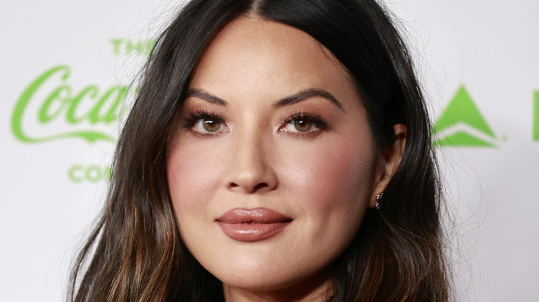 Olivia Munn's Blonde Hair Evolution: From Natural Brunette to Platinum Blonde - wide 9