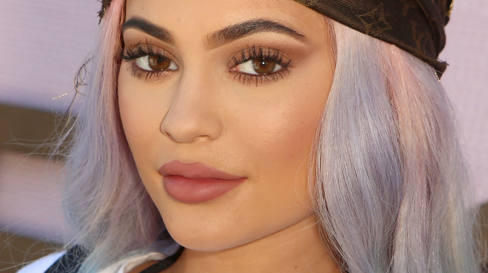 Here s How Much The Kardashian Jenners Reportedly Charge Per Instagram Post
