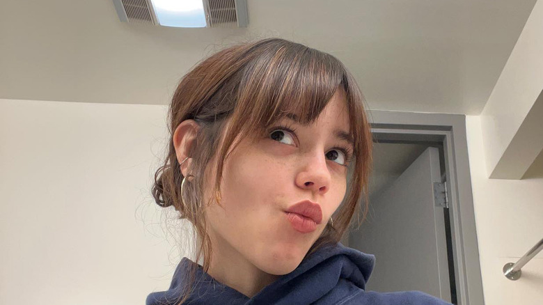 Jenna Ortega makeup free selfie