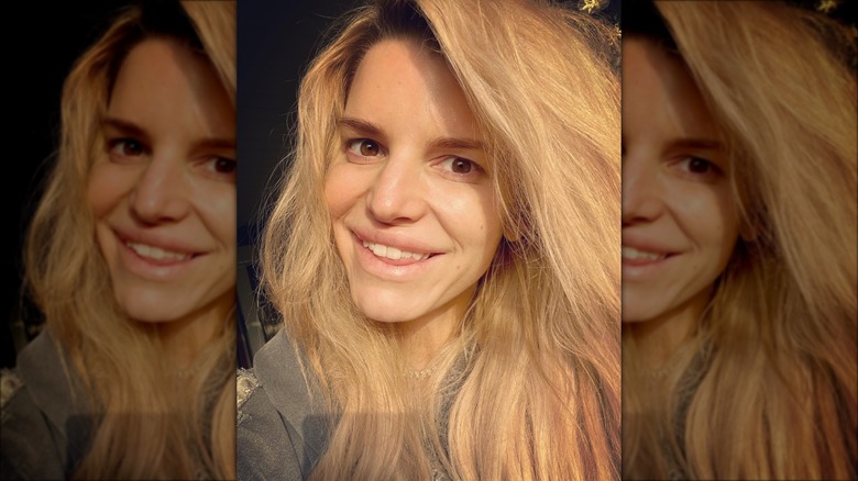 Jessica Simpson makeup-free selfie