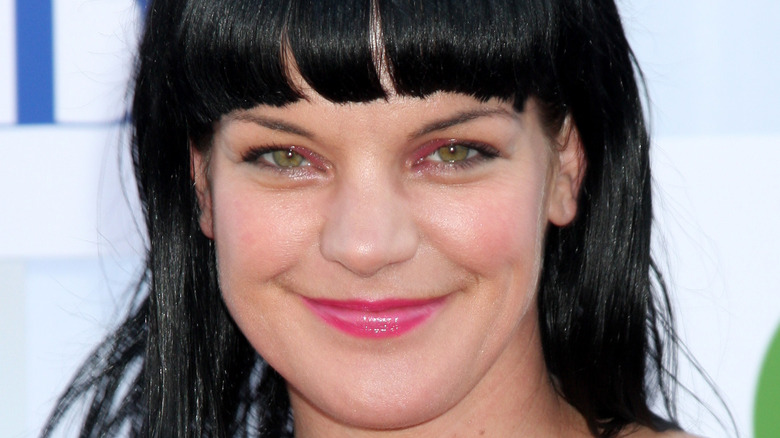 Pauley Perrette pink lip color