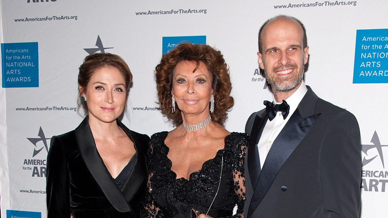 Sasha Alexander, Sophia Loren, and Edoardo Ponti at the 2015 National Arts Awards