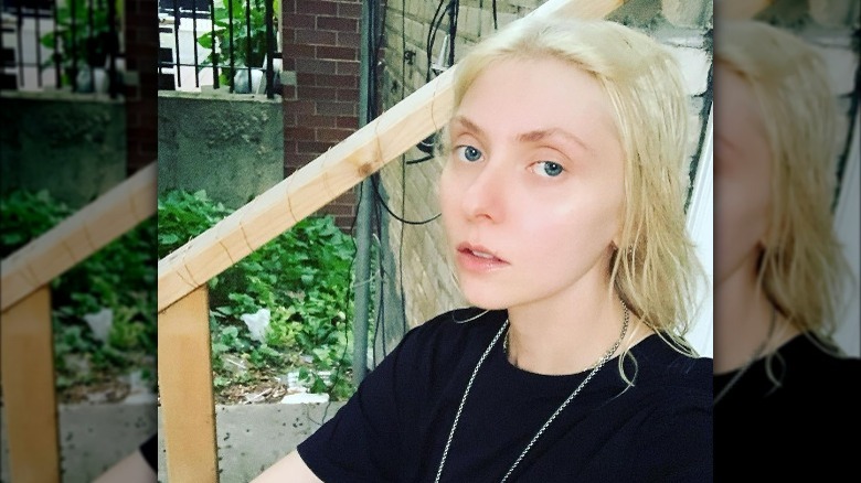 Taylor Momsen outdoors