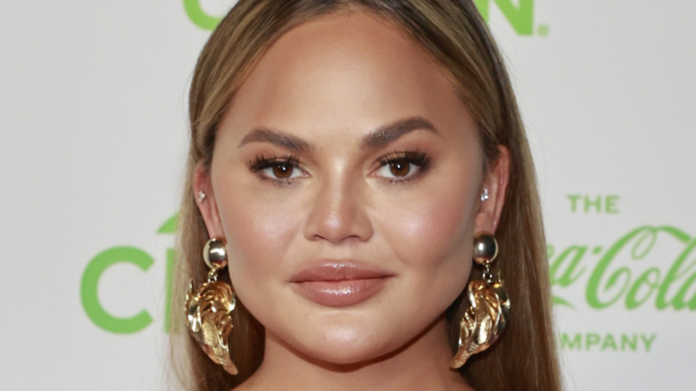 Chrissy Teigen VAX LIVE red carpet