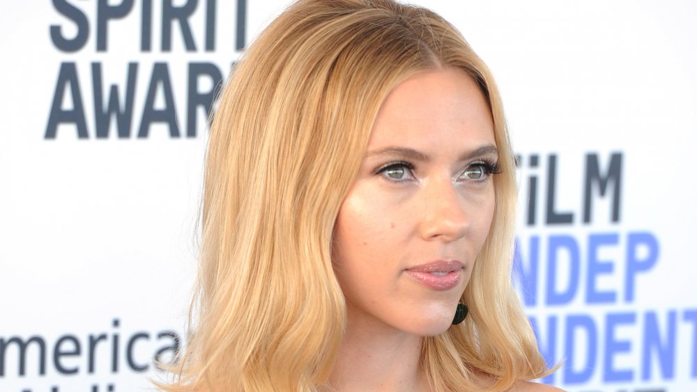 Scarlett Johansson arrives for the 2020 Film Independent Spirit Awards