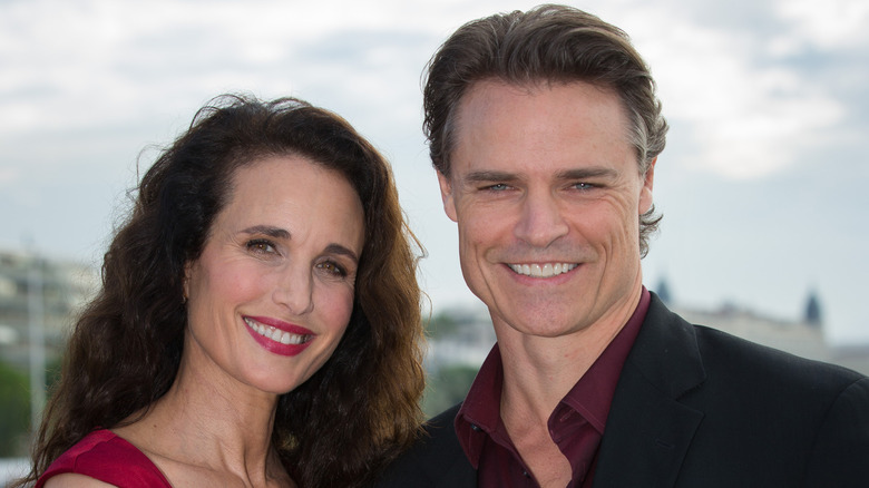 Andie MacDowell Dylan Neal Cedar Cove