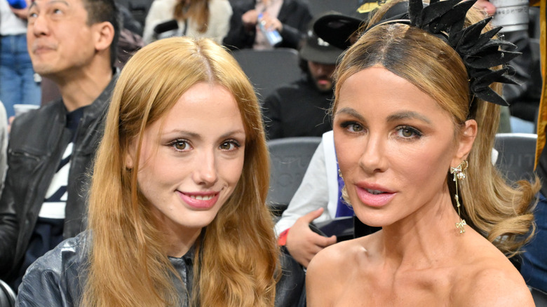 Kate Beckinsale at the Clippers game with her daughter