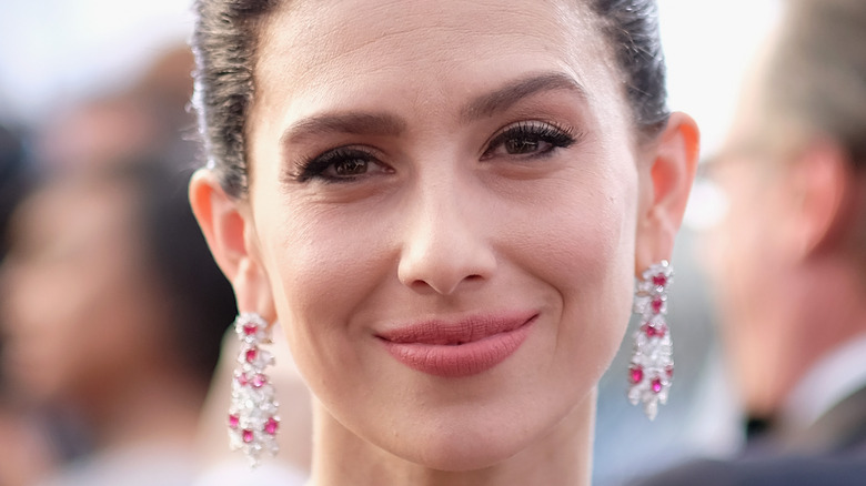 Hilaria Baldwin smiling on the red carpet