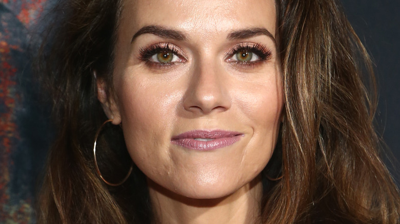 Hilarie Burton hoop earrings