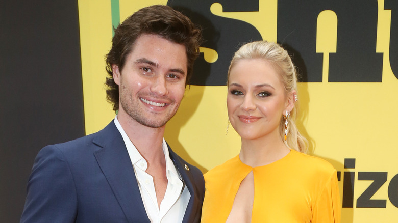 Chase Stokes, Kelsea Ballerini posing