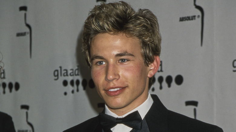 Jonathan Taylor Thomas smiling