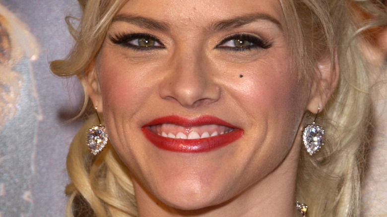 Anna Nicole Smith smile 