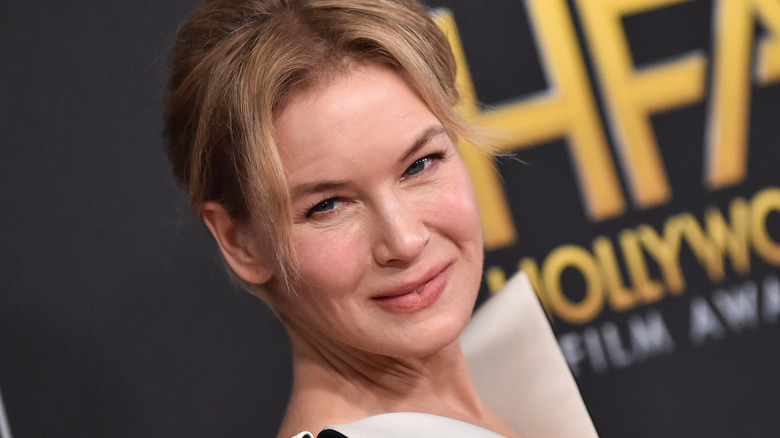 Renee Zellweger on red carpet 