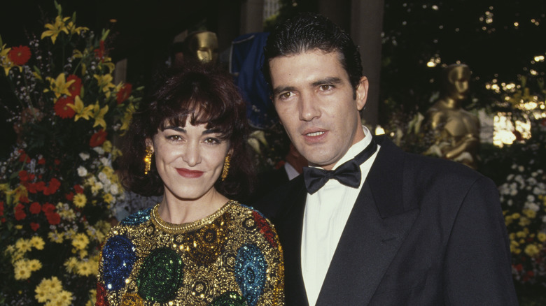 Antonio Banderas and Ana Leza posing