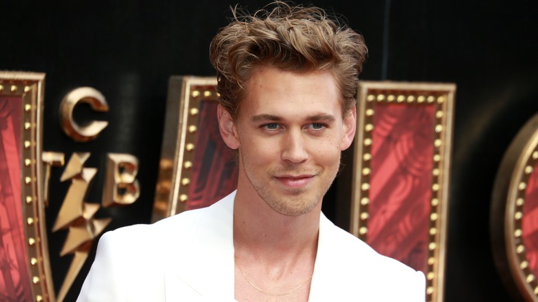 Austin Butler white tux