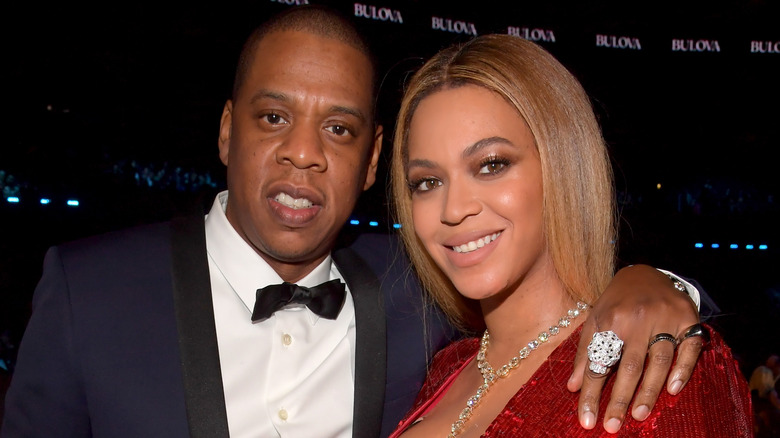 Beyoncé and Jay-Z pose together