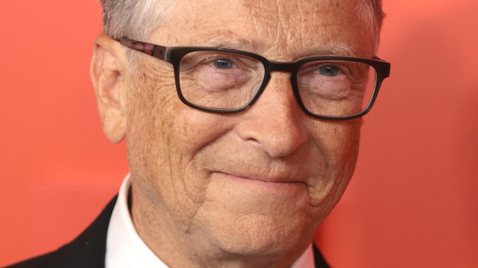 How bill gates plans to no longer be one of the wealthiest people in