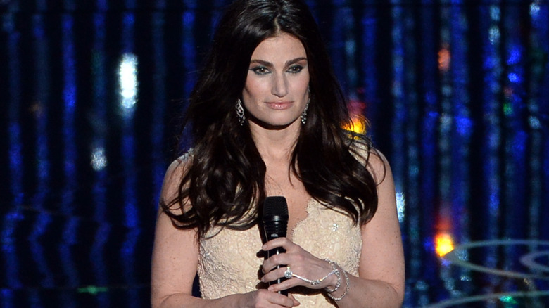 Idina Menzel performs 2014 Oscars