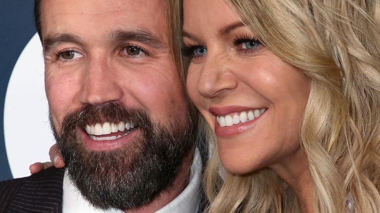 Rob McElhenny and Kaitlin Olson smiling