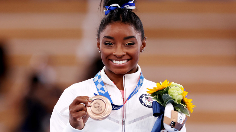 Simone Biles bronze medal