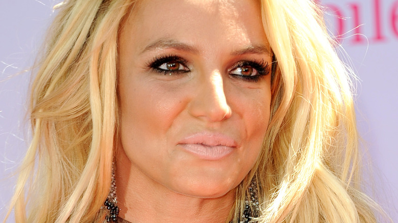 Britney Spears teeth