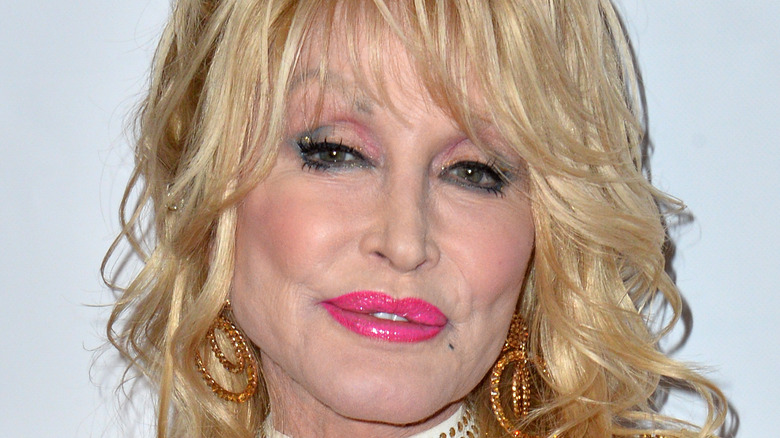 Dolly Parton red carpet