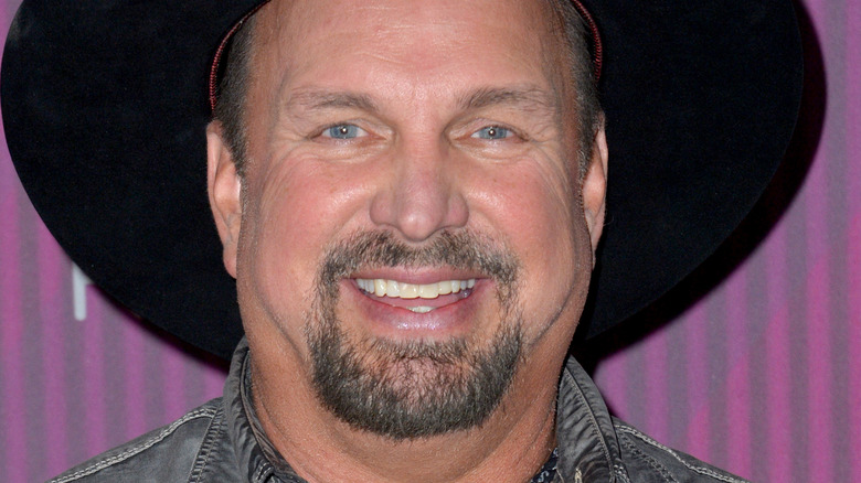 Garth Brooks smiling 