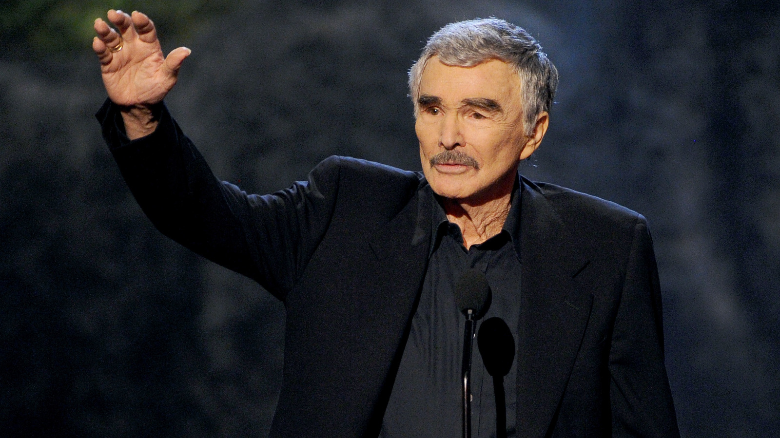 How Gunsmoke Star Burt Reynolds Lost So Much Of His Fortune